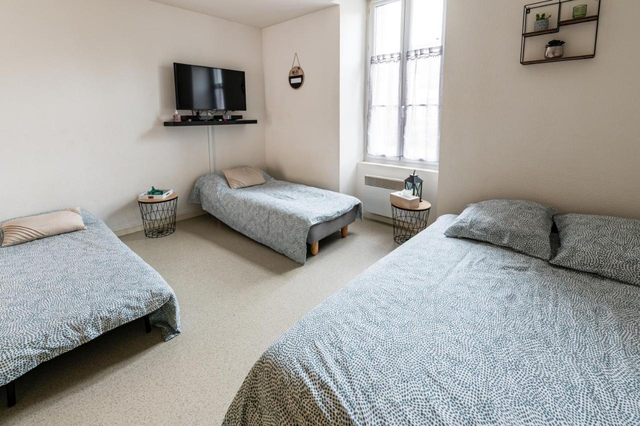 Studio centre ville avec parking privé Cholet Esterno foto